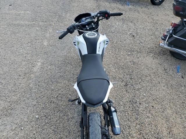 2020 Kawasaki BR125 J