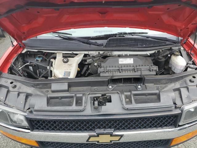 2021 Chev Rolet Express G3500