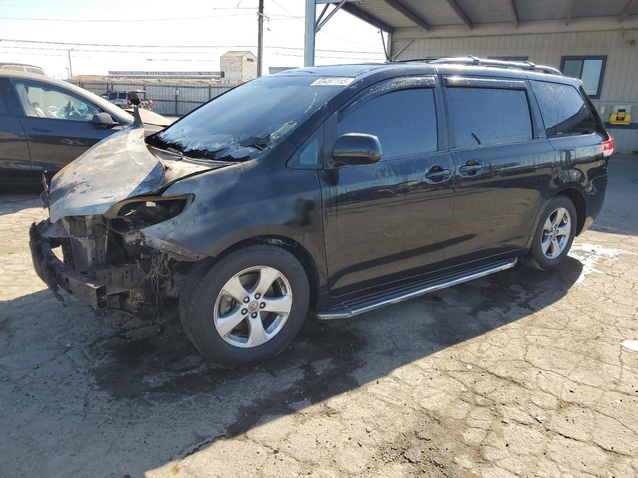 2011 Toyota Sienna le