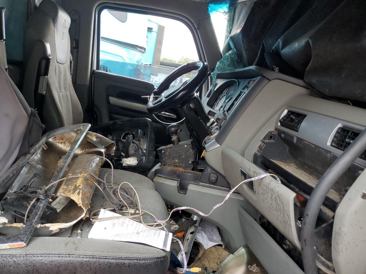 2020 Kenworth T880 Semi Truck