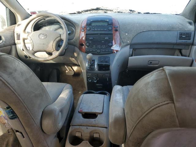 2010 Toyota Sienna xle