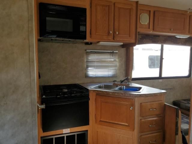 2009 Ford Econoline E350 Super Duty Cutaway Van