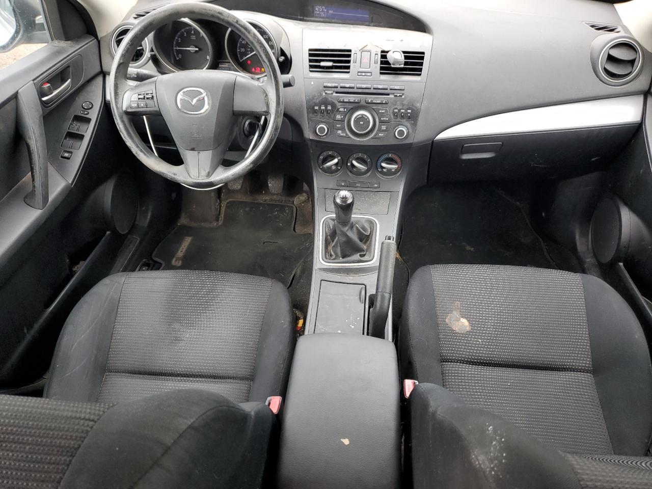 2013 Mazda 3 I