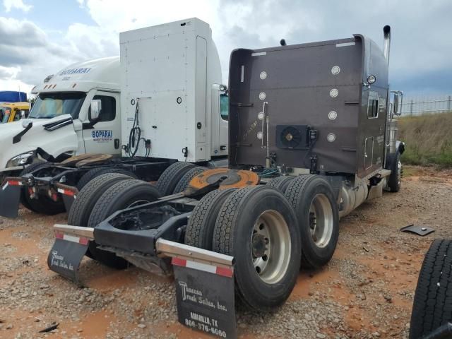 2018 Peterbilt 389 Semi Truck