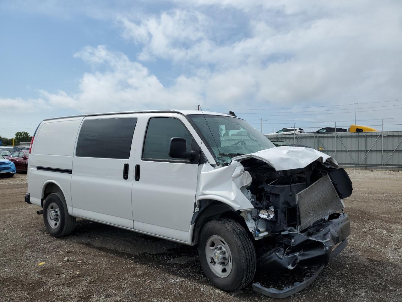 2025 Chevrolet Express G2500