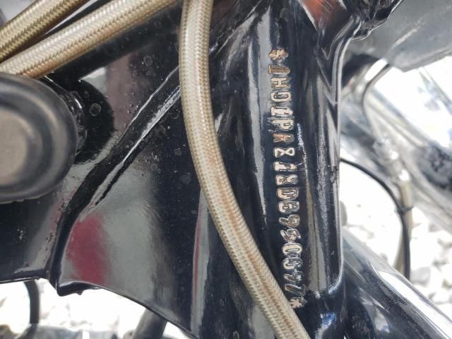 2013 Harley-Davidson Flhtcuse CVO Ultra Classic Electra Glide