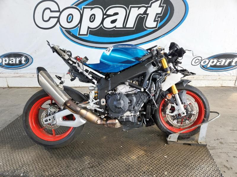 2026 Aprilia RSV4 1100