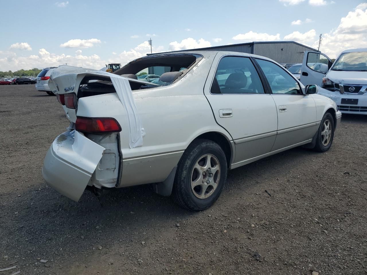 1999 Toyota Camry le
