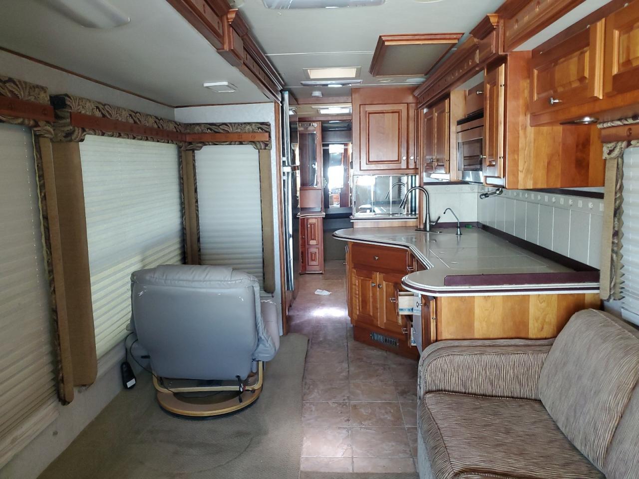2006 Roadmaster Rail LF4F