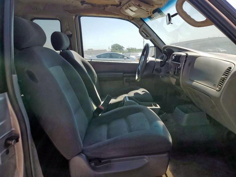 2003 Ford Explorer Sport