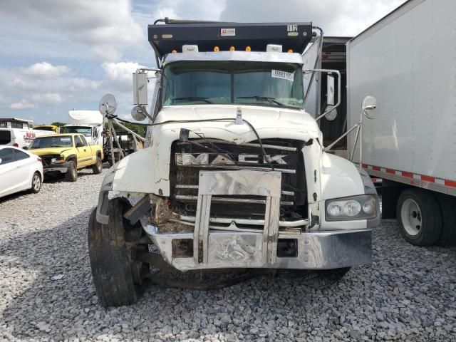 2018 Mack GU713 Dump Truck
