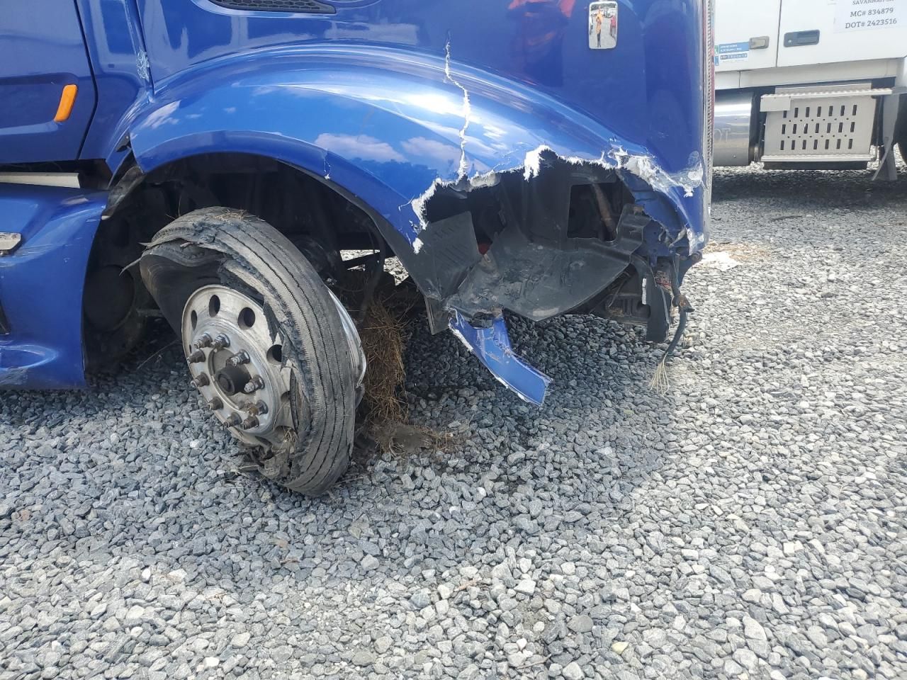 2017 Peterbilt 579 Semi Truck