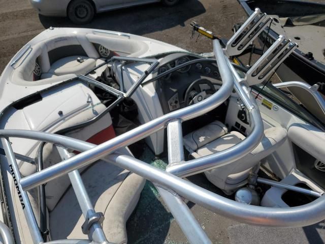 2009 Moomba Boat RED/BLACK
