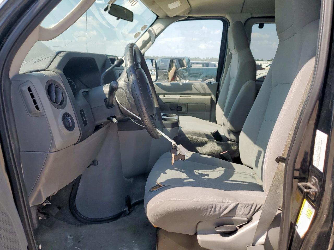 2012 Ford 2011 Ford Econoline Cargo E-25