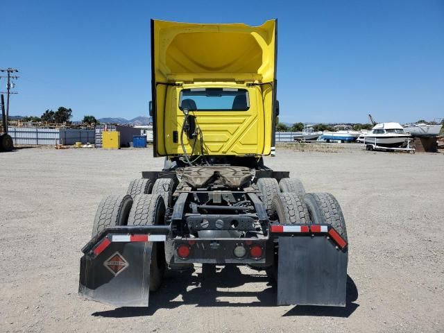 2018 International RH613 Semi Truck