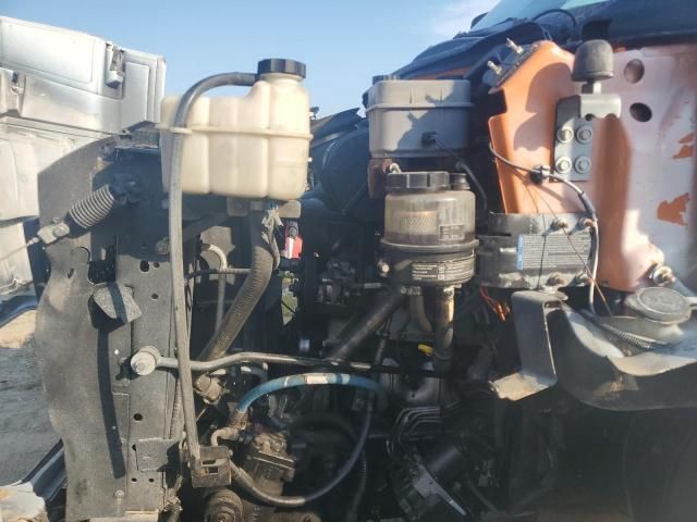 2008 GMC C6500 Chipper Truck