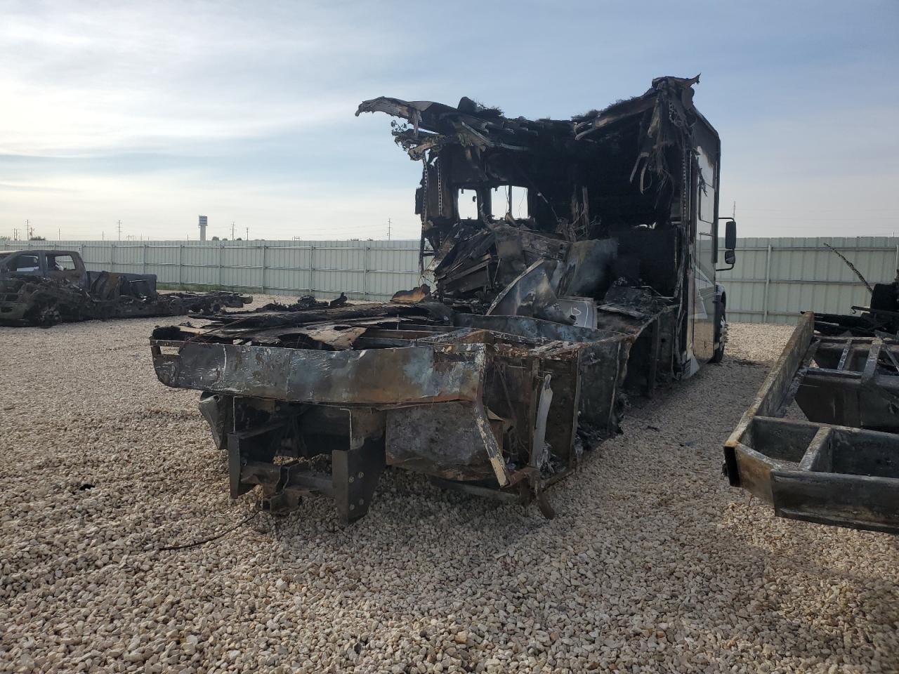 2026 Freightliner Chassis S2
