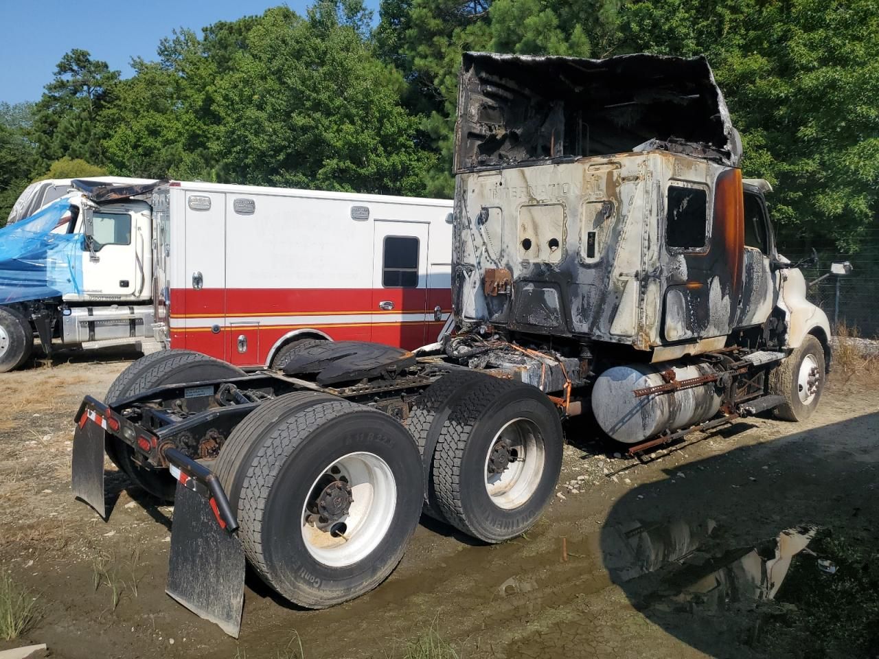 2020 International LT625 Semi Truck