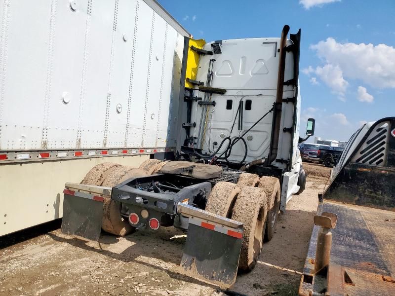 2016 Freightliner Cascadia 125 Semi Truck