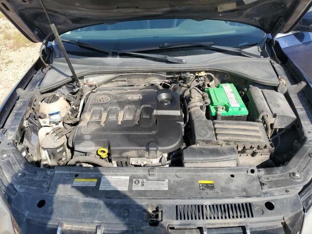 2015 Volkswagen Passat SEL
