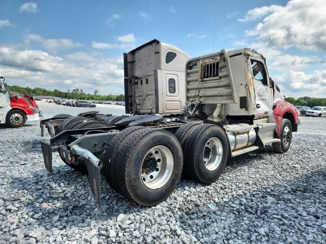 2015 Kenworth T880 Semi Truck