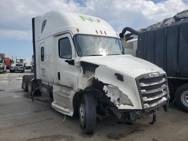 2020 Freigliner 2020 Freightliner Cascadia 126 Semi Truck