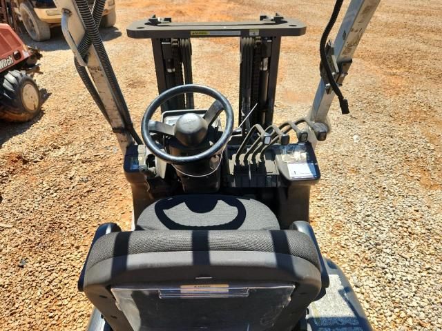2013 Nissan Forklift