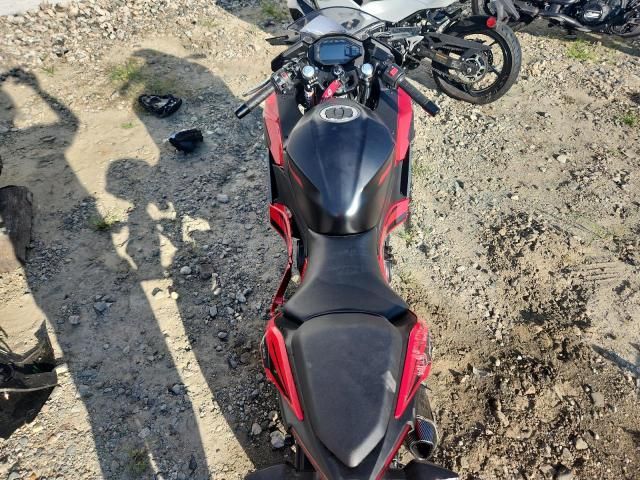 2025 Kawasaki EX500