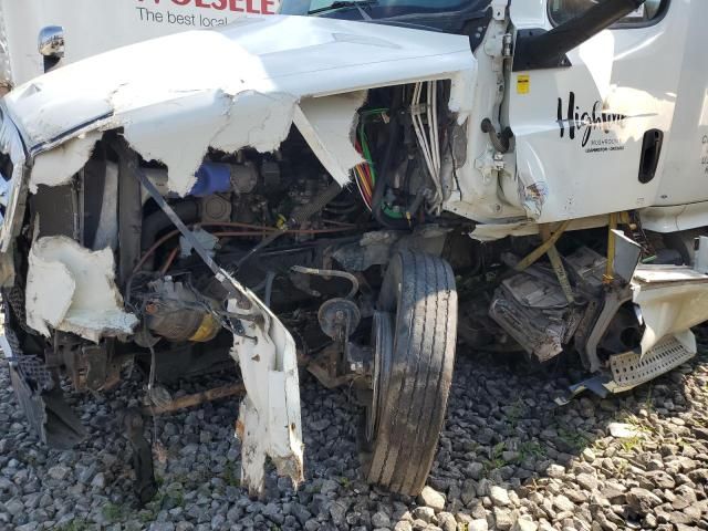 2020 Freigliner Cascadia 126