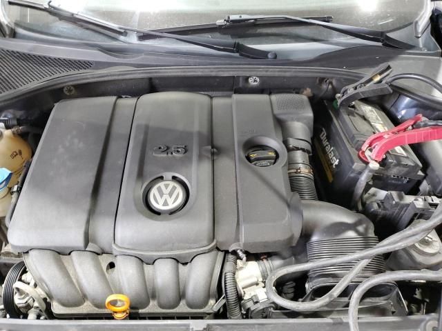 2012 Volkswagen Passat SE