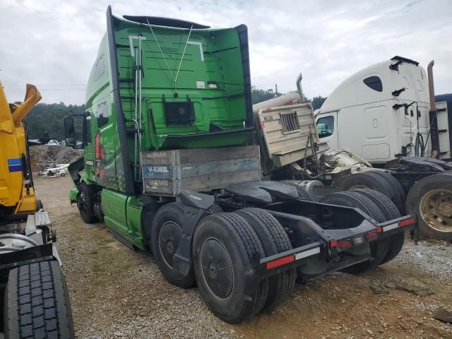 2022 Volvo VNL Semi Truck