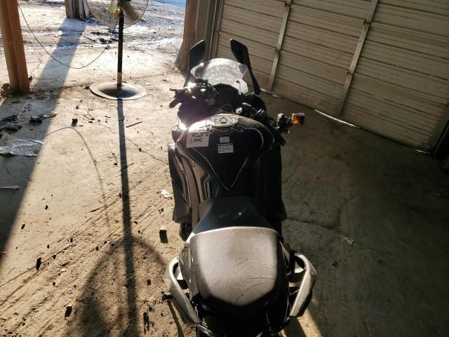 2025 Kawasaki ZX1100 H