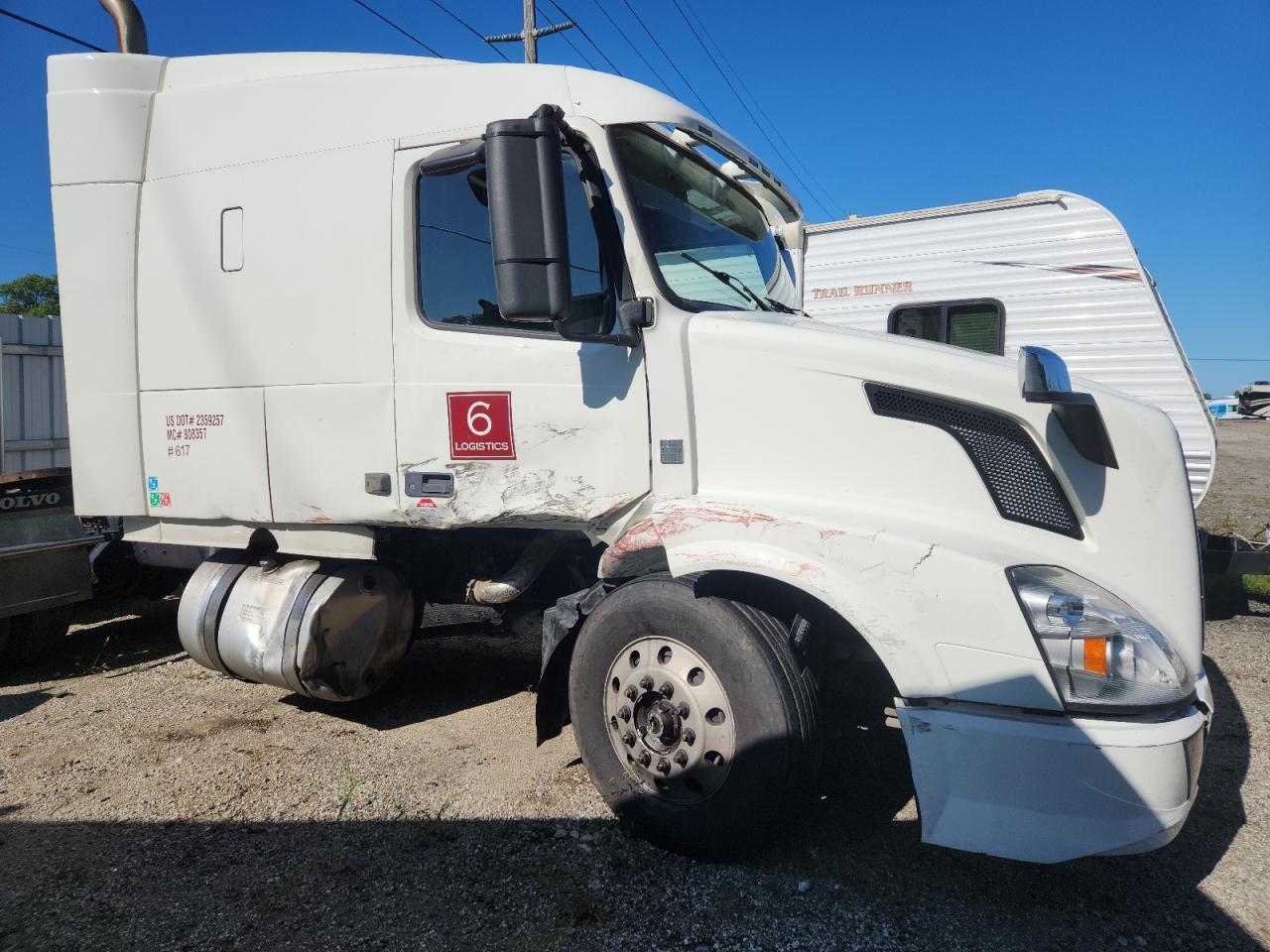 2018 Volvo VNL Semi Truck