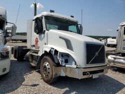 Salvage trucks for sale at Earlington, KY auction: 2018 Volvo VNL Semi Truck