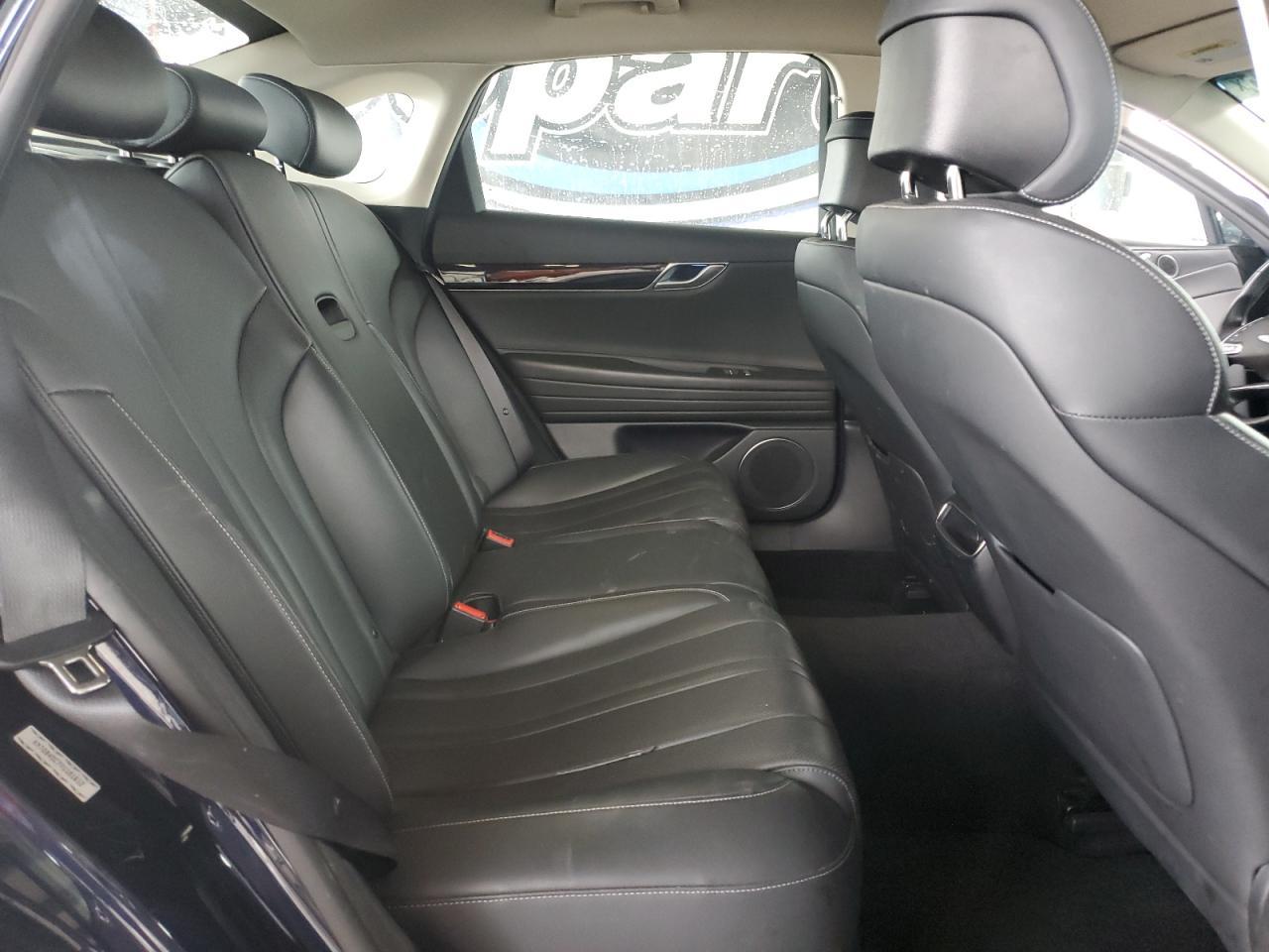 2023 Genesis G80 Base