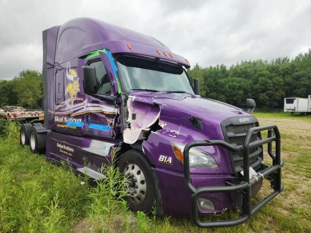 2023 Freightliner Cascadia 126 Semi Truck