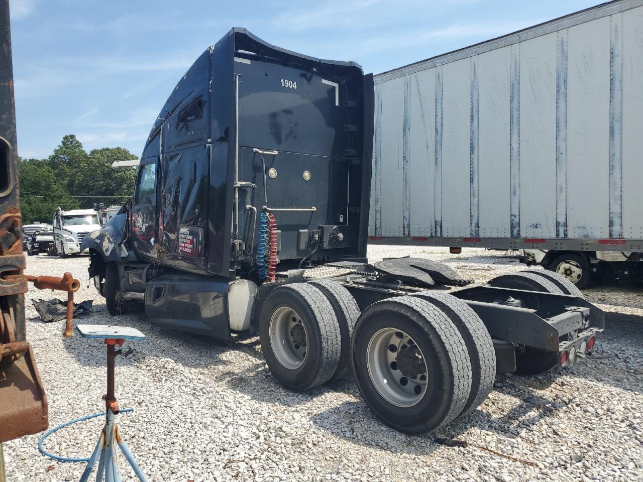2019 Kenworth T680 Semi Truck