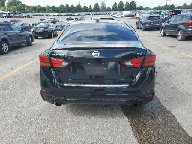 2022 Nissan Altima SV