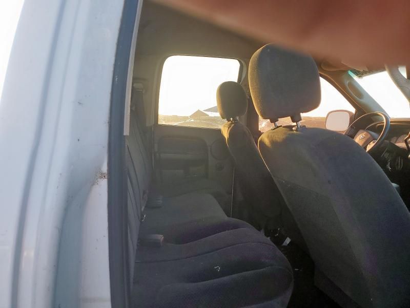 2005 Dodge RAM 1500 ST