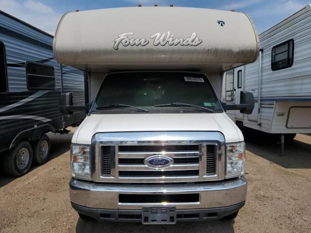 2015 Ford Econoline E450 Super Duty Cutaway Van