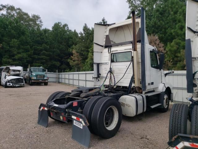 2016 Volvo VNL Semi Truck