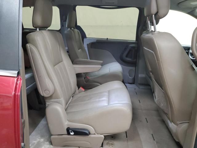 2015 Chrysler Town & Country Touring L