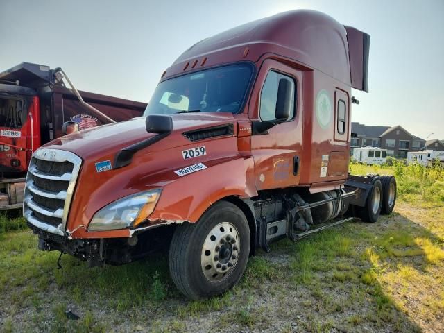 2020 Freightliner Cascadia 126 Semi Truck