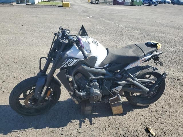 2017 Yamaha FZ09
