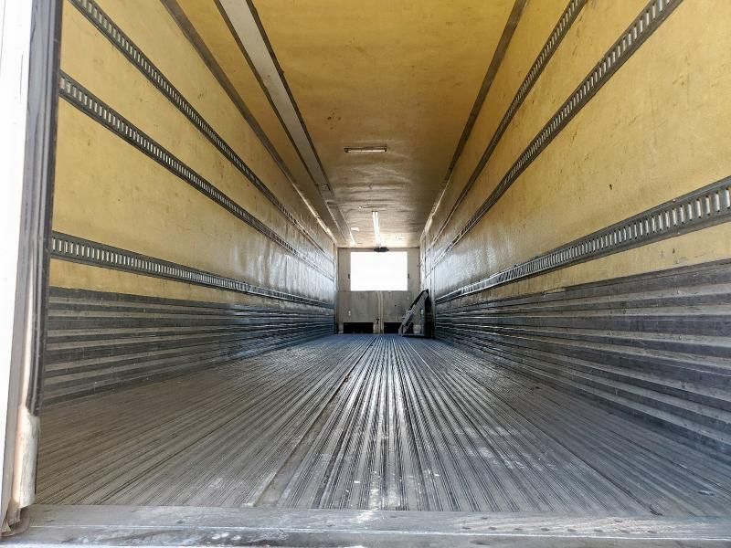 2013 Utility VS2RA Refrigerated Van Trailer