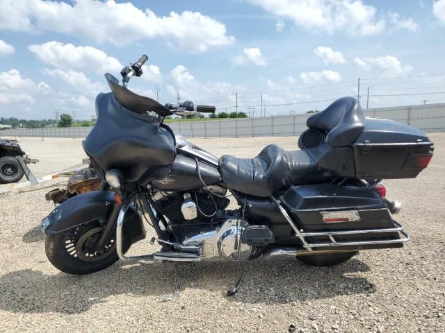 2011 Harley-Davidson Flhtcu