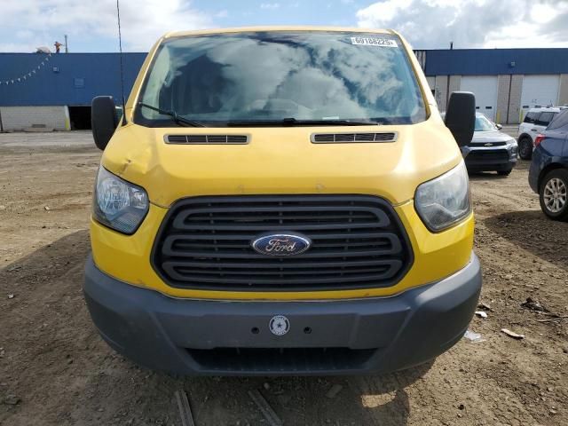 2017 Ford Transit Cab & Chassi