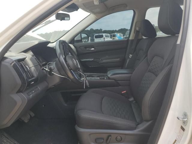 2022 Nissan Pathfinder sv