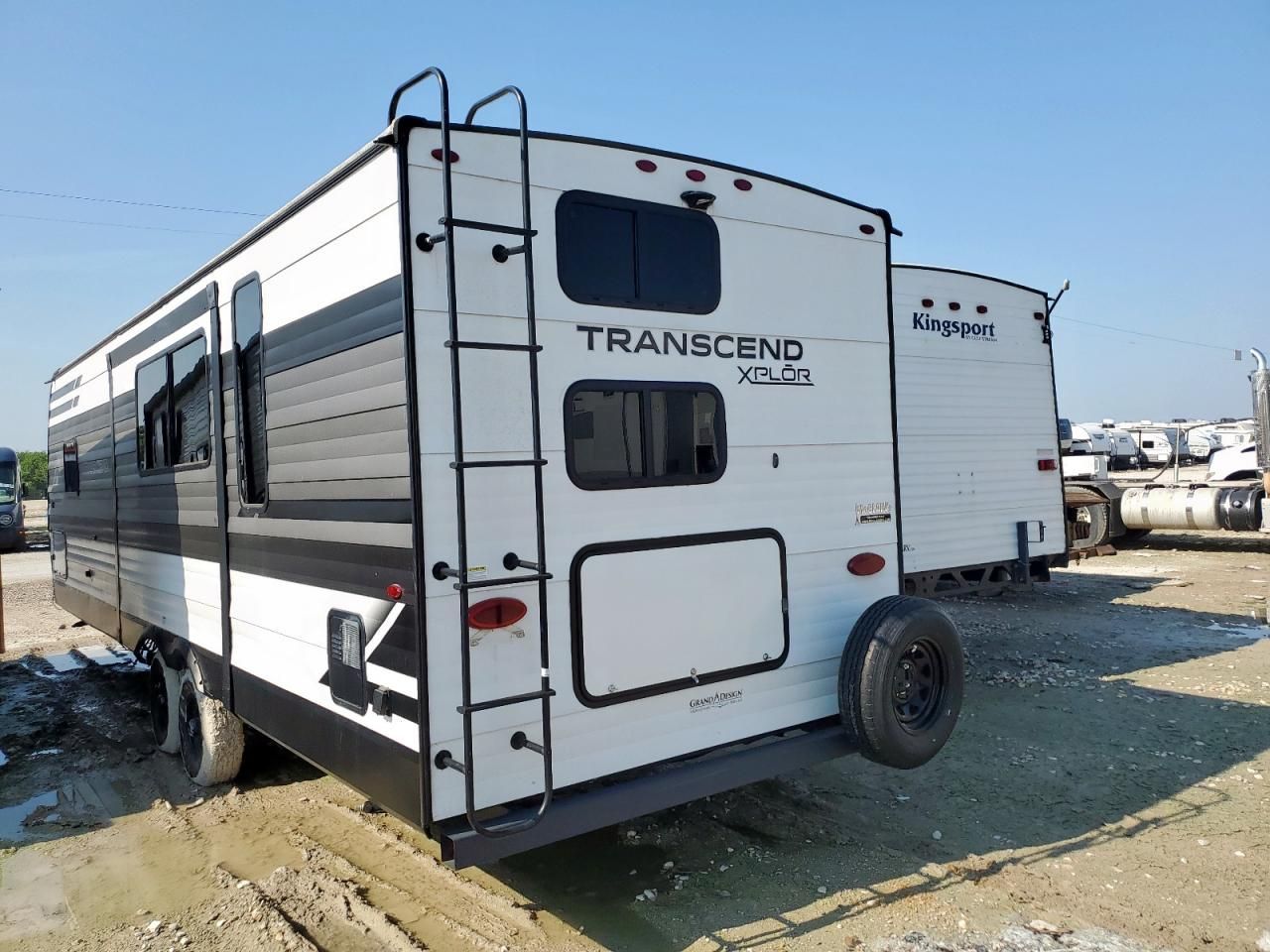 2022 Grand Transcend 265BH