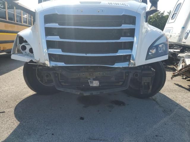 2022 Freightliner Cascadia 126 Semi Truck
